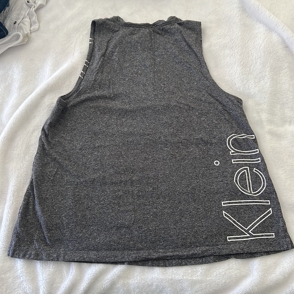 Calvin Klein Workout Top - Picture 3 of 4